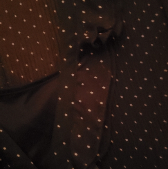 Black and White pleated blouse - Picture 6 of 7